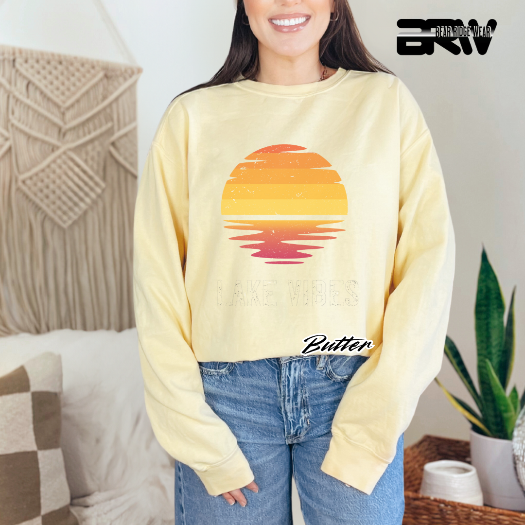 'Lake Vibes' Everyday Crewneck Sweatshirt