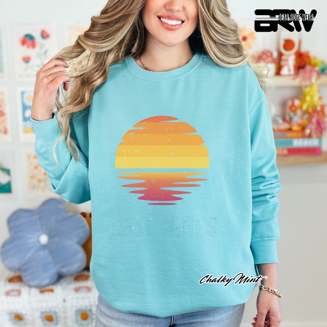 'Lake Vibes' Everyday Crewneck Sweatshirt