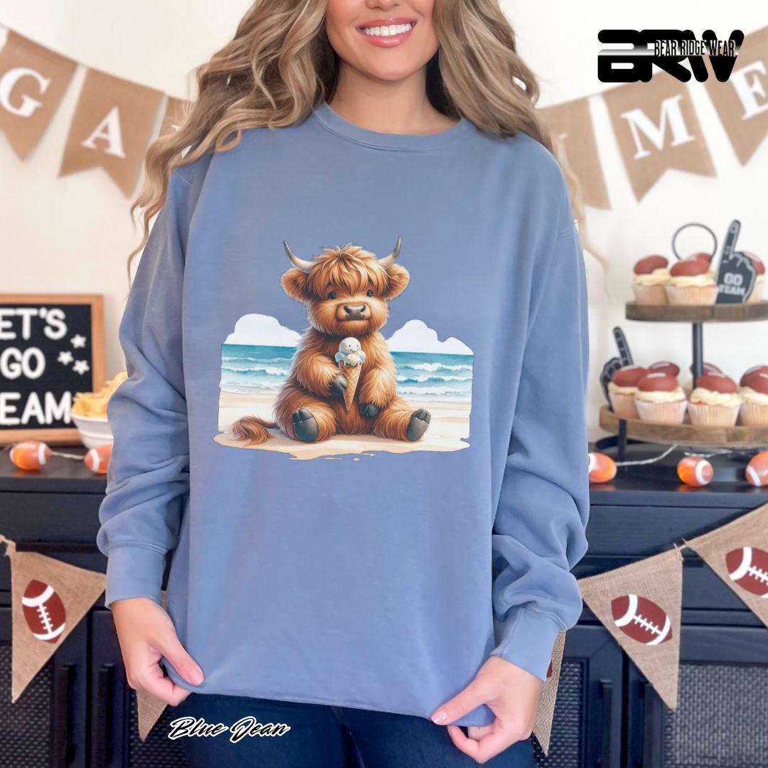 'Highland Cow-Beach-Ice Cream' Summer Crewneck Sweatshirt