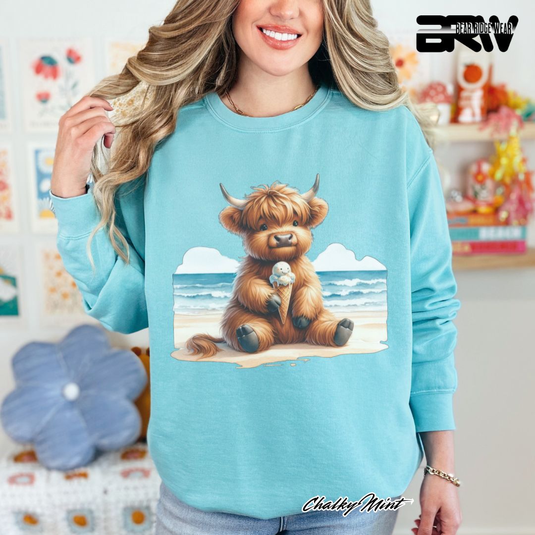 'Highland Cow-Beach-Ice Cream' Summer Crewneck Sweatshirt