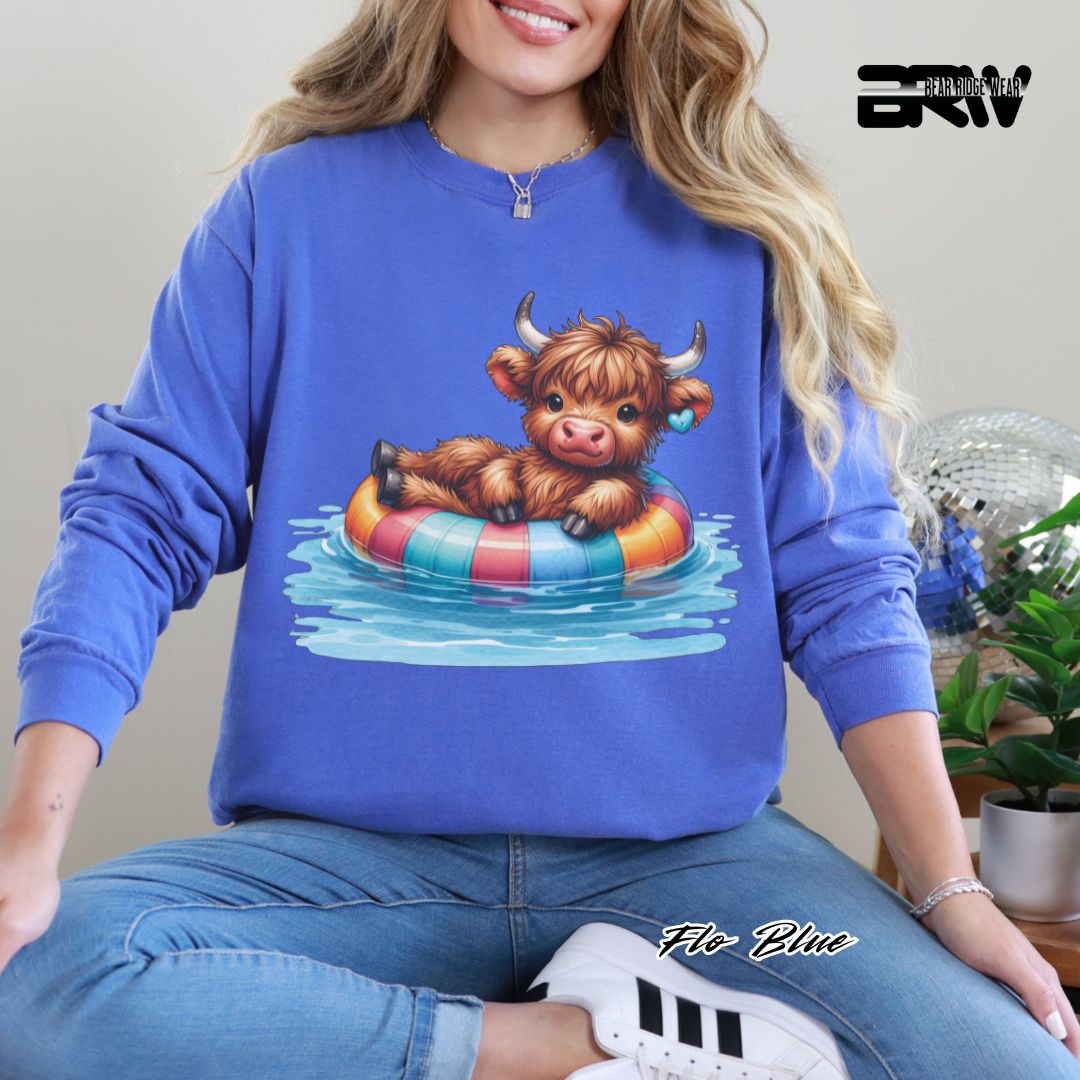 'Highland Cow-Beach Float' Summer Long Sleeve Tee